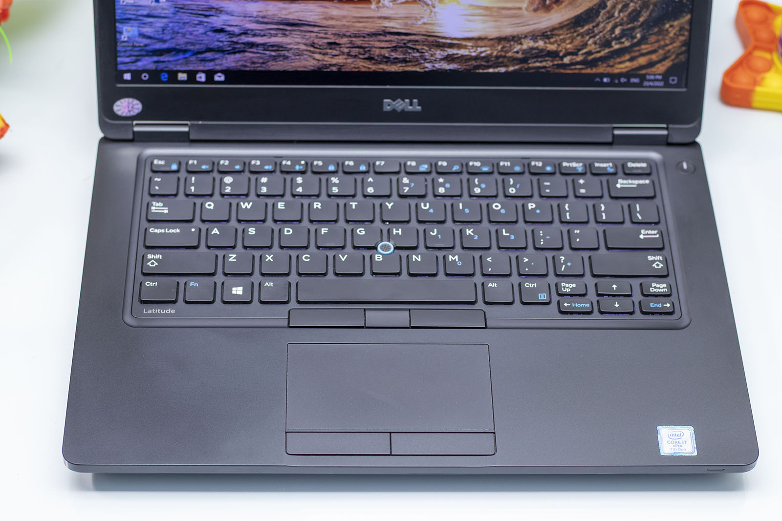 Dell Latitude 5480 Core i7 7600u 16Gb SSD 256GB 14FHD Vga GT930 Dell Latitude 5480 Core i7 7600u 16Gb SSD 256GB 14FHD Vga GT930