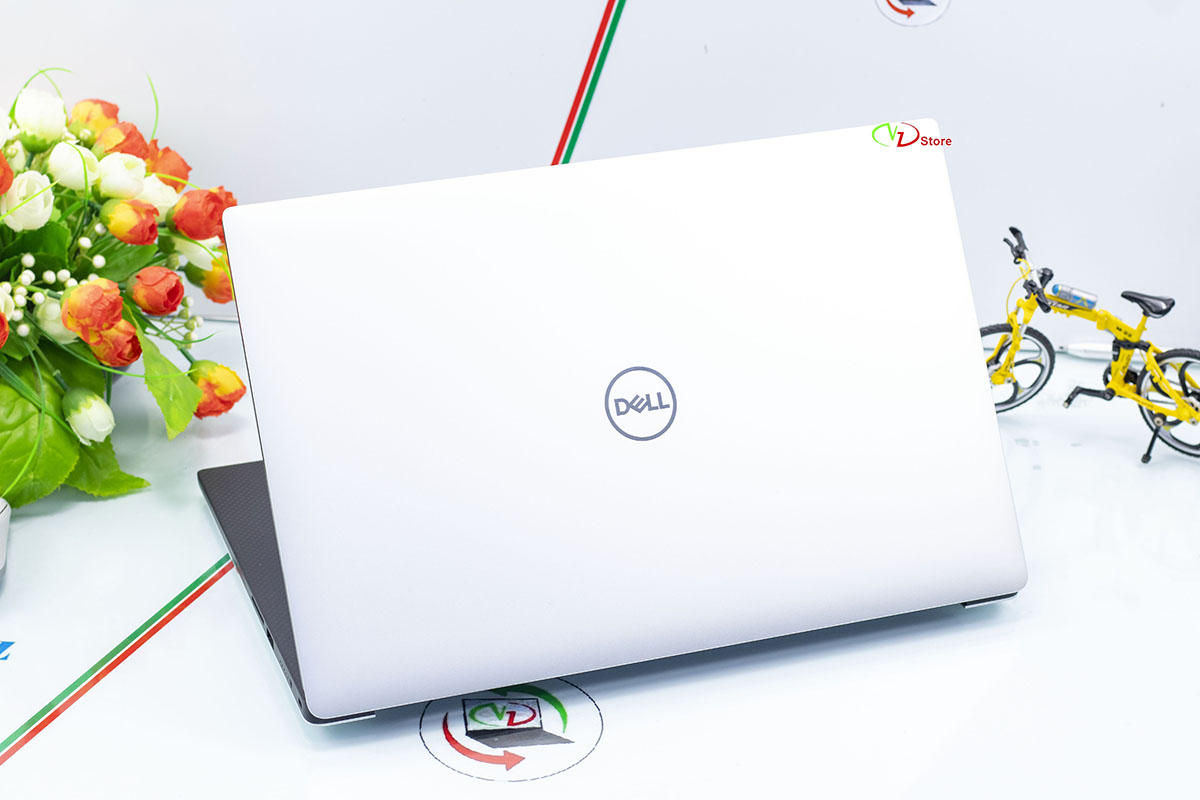 Dell Precision 5530 i7-8550H 32GB 512GB 15,6'' P1000 Dell Precision 5530 i7-8550H 32GB 512GB 15,6'' P1000