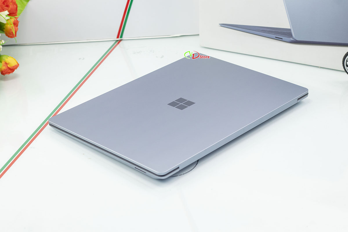 Surface Laptop 4