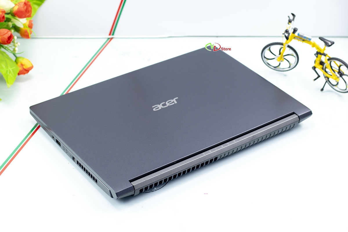 Acer A715-42G-R6ZR