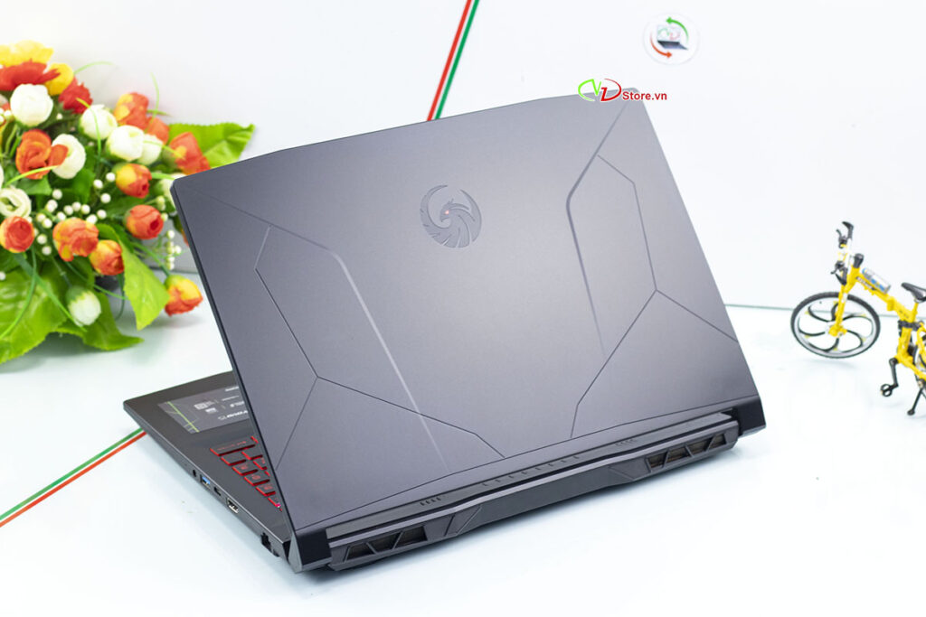 MSI Gaming Bravo 15 B5DD Ryzen 5-5600H 8GB 512GB 15,6" RX5500