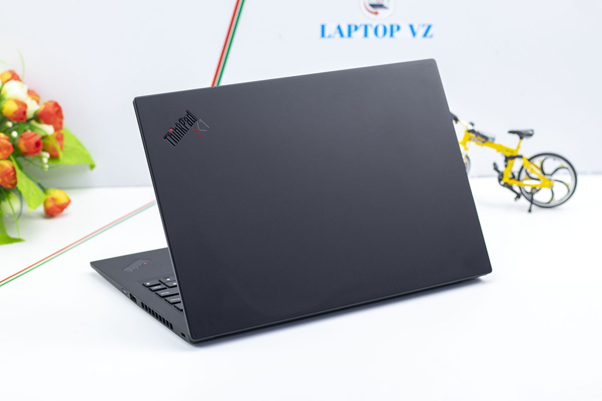 Lenovo Thinkpad X1 Carbon Gen 8