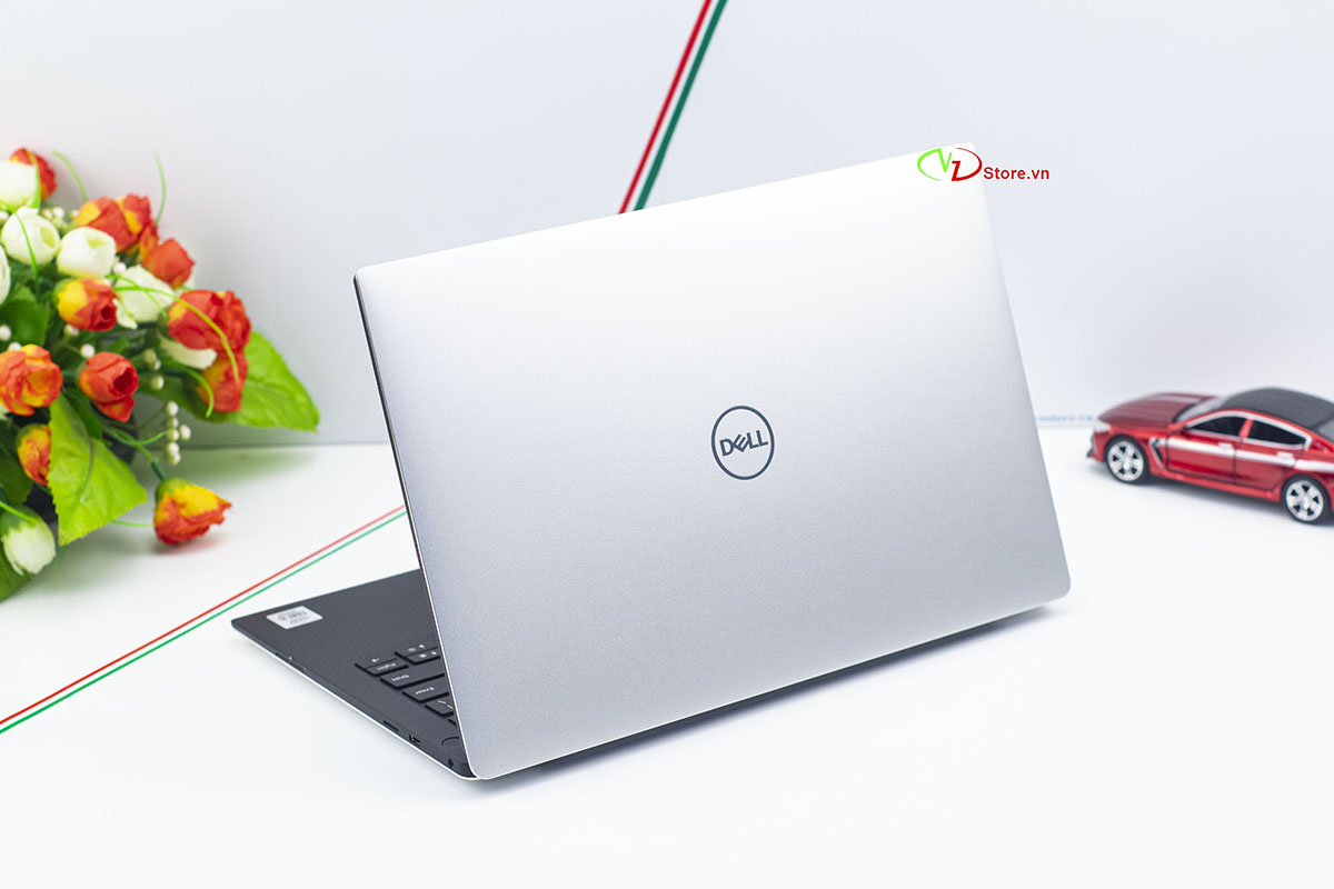 Dell XPS 7390