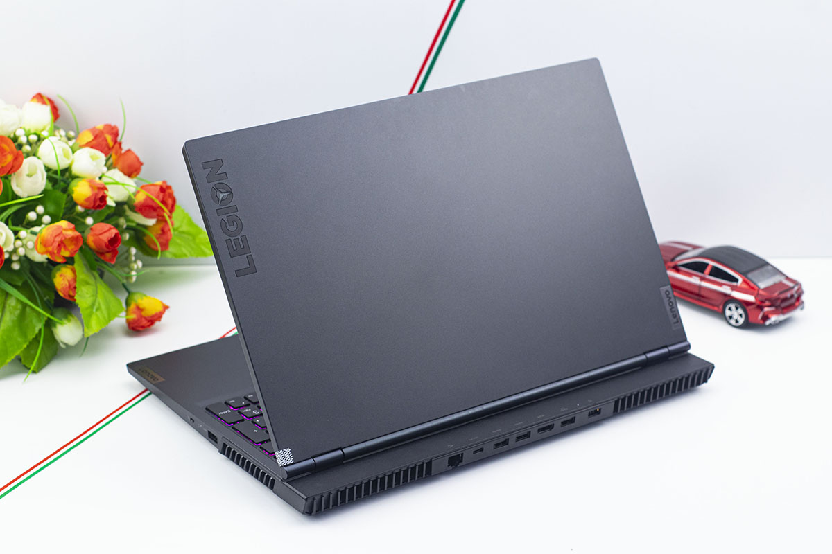 Lenovo Legion 5 R7000