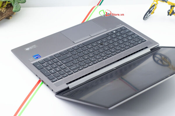 HP ZBook Firefly 15 G8 - Ảnh 4
