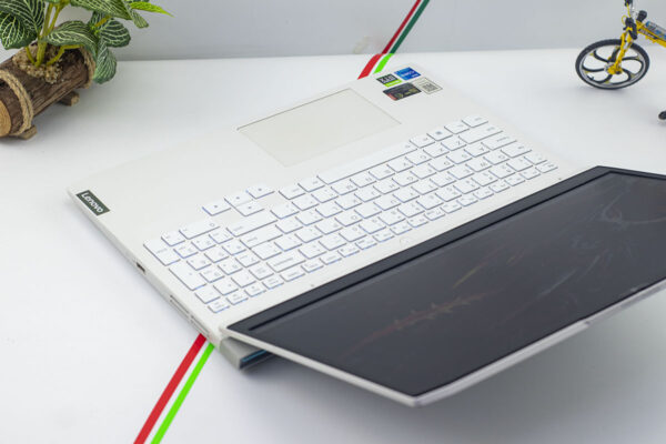Lenovo IdeaPad Gaming 3 15IAH7 - Ảnh 7