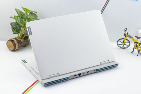Lenovo IdeaPad Gaming 3 15IAH7 - Ảnh 9