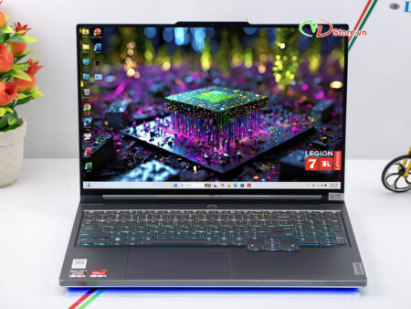 Alternative view of Legion 7 R9000K