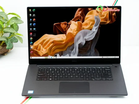 Alternative view of Dell Precision 5540 UHD