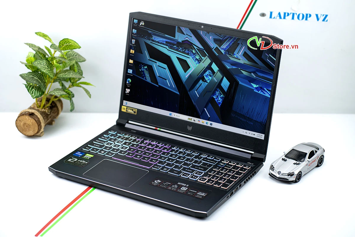 Acer Predator Helios PH315 54 - Ảnh 3