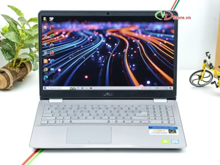 Alternative view of Dell Inspiron 5584