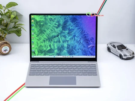 Alternative view of Surface Laptop Go