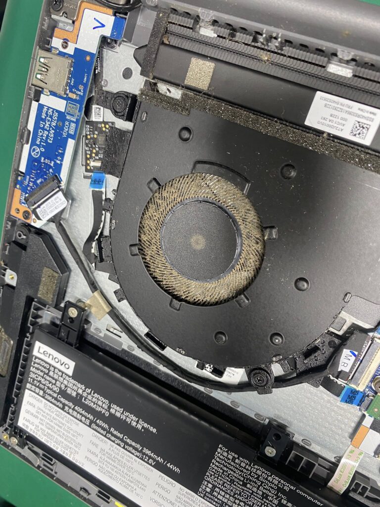 Cách bảo vệ laptop bền bỉ theo thời gian