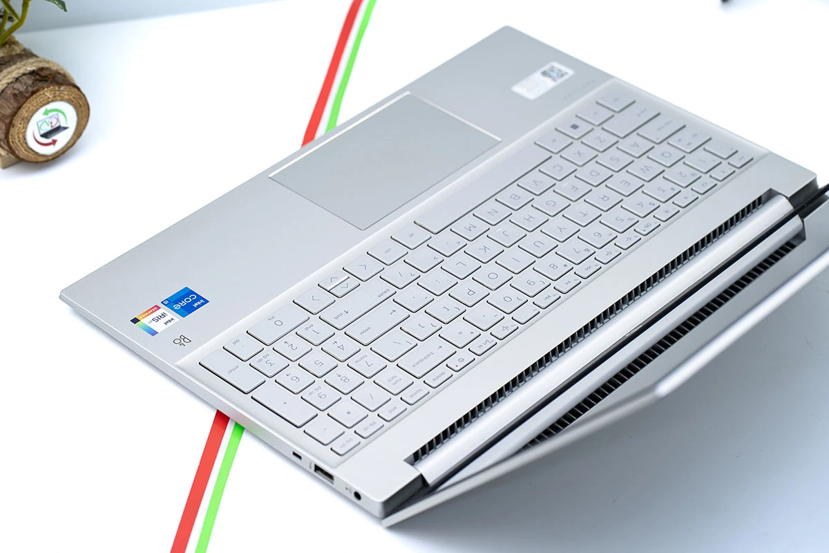 HP Pavilion 15-eg 7C0W9PA - Ảnh 8