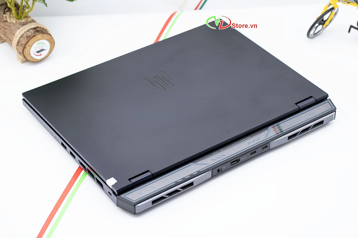 Acer Predator PHN16-72