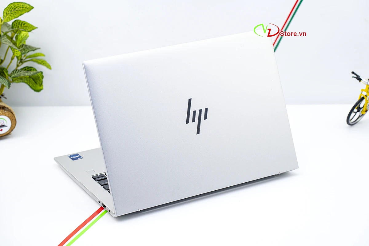 HP EliteBook 840 G10
