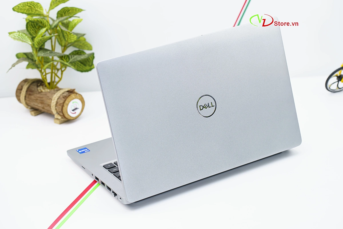 Dell Latitude 5421