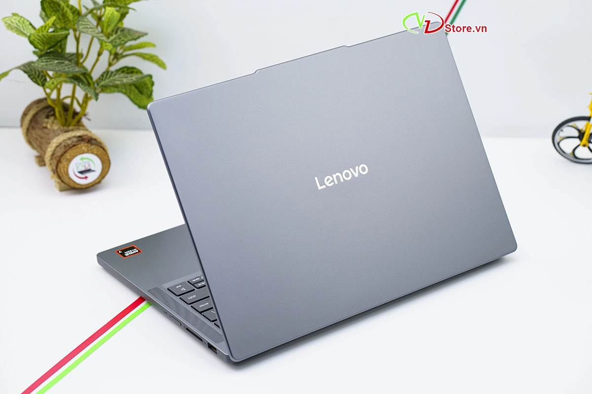 Lenovo IdeaPad Slim 3 14AHP10